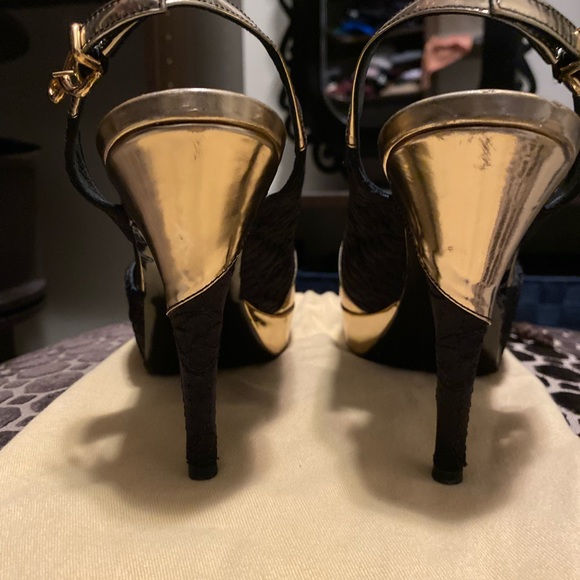 Authentic Louis Vuitton monogram heels - Picture 10 of 11